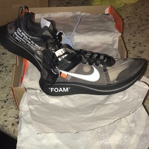Off White Zoom Fly sz 9.5 Brand New